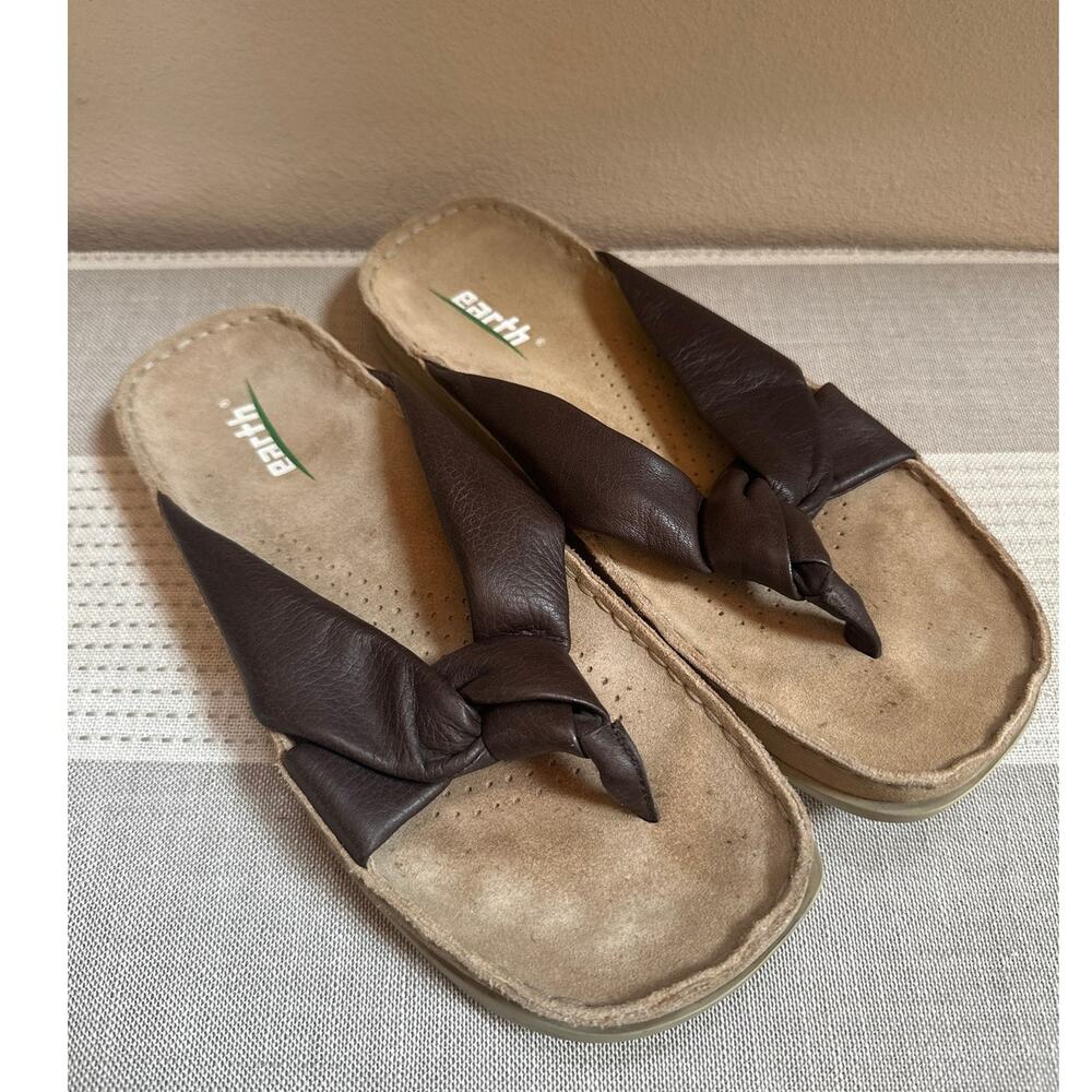 Earth Kaslo Tranquil Mohagany Brown Leather Sandals Size 8